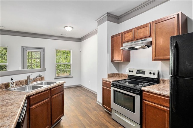876 Ivydale Ln Unit 63, Lawrenceville, GA 30045 - kitchen with appliances with stainless steel finishes, under cabinet range hood, a sink, dark wood-style floors, and ornamental molding
