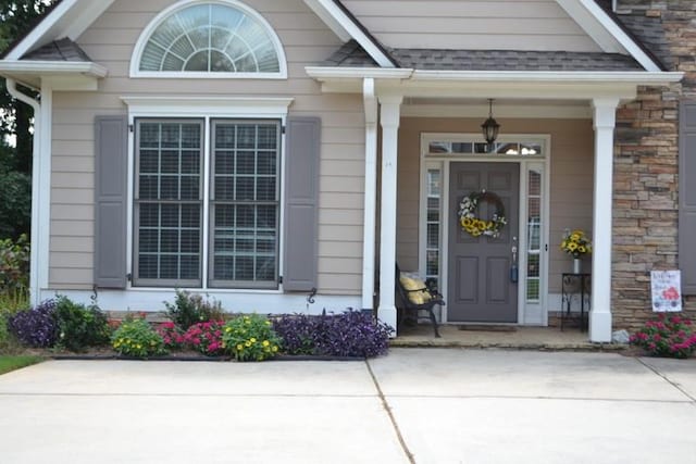 view of property entrance