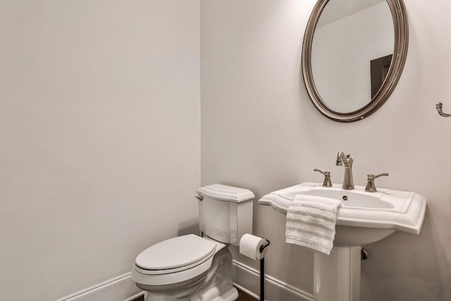 11760 Stratham Dr, Alpharetta, GA 30009 - half bath featuring baseboards