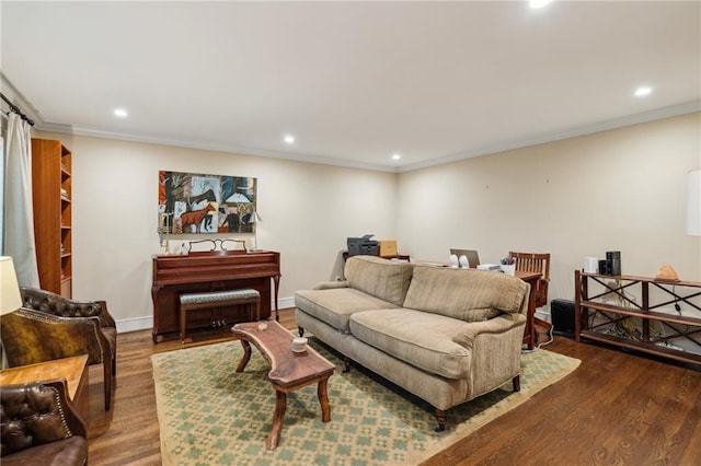 living area featuring recessed lighting, ornamental molding, baseboards, and dark wood-style floors