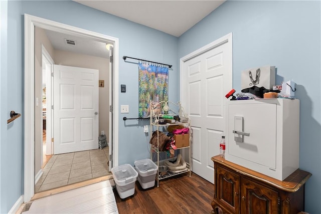 69 Maple Leaf Ct, Hoschton, GA 30548 - entrance foyer with wood finished floors