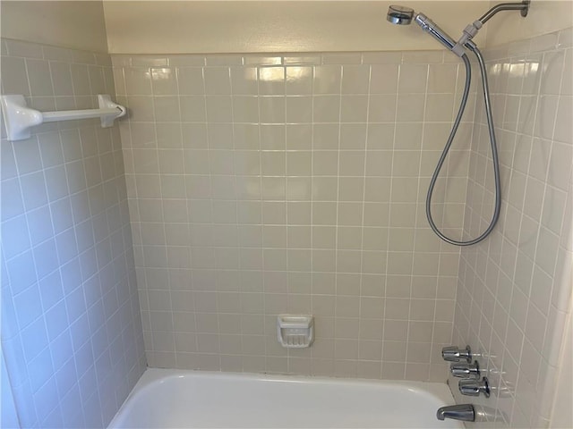 5000 Saxony Ct, Stone Mountain, GA 30083 - bathroom featuring shower / bathtub combination