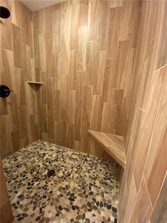 105 Ranch Mountain Ct, Dahlonega, GA 30533 - bathroom with a tile shower