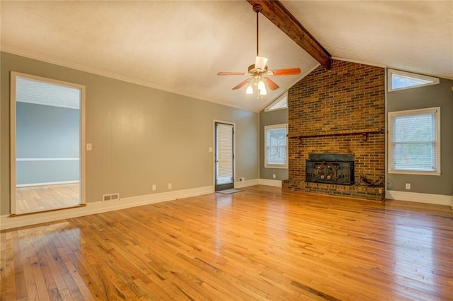 empty room featuring light wood finished floors, a ceiling fan, ornamental molding, and baseboards