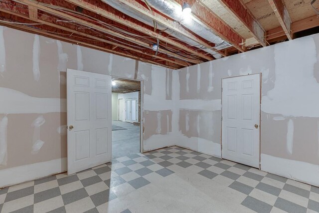 2623 Lindsey Grace Ln, Buford, GA 30519 - unfinished below grade area with light floors