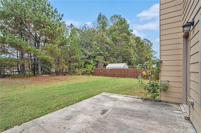 view of yard with a patio area