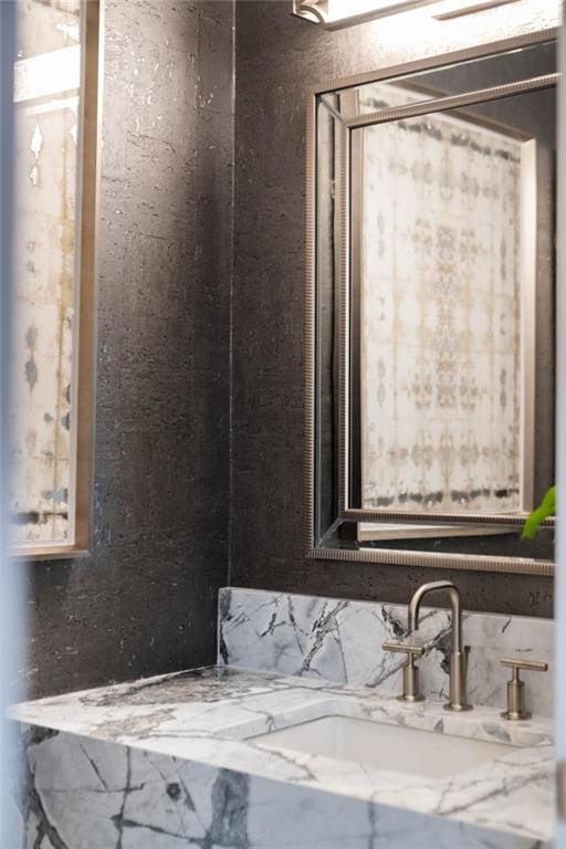 3286 Northside Pkwy NW Unit Ph2, Atlanta, GA 30327 - bathroom featuring vanity