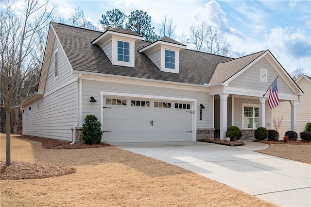 view of front facade featuring a garage