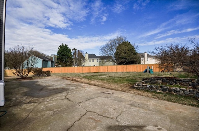 view of yard with a patio area