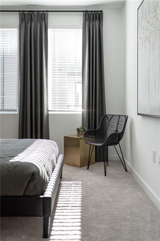 view of carpeted bedroom