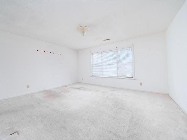 904 Bridge Ln SE, Smyrna, GA 30082 - empty room with carpet floors