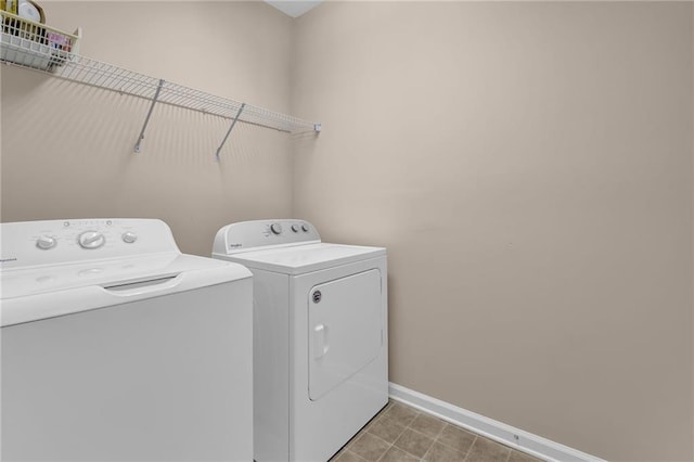 5040 Stonehaven Vw, Cumming, GA 30040 - washroom with independent washer and dryer and baseboards
