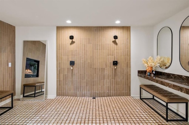595 Overbrook Dr NW, Atlanta, GA 30318 - bathroom with tiled shower and recessed lighting