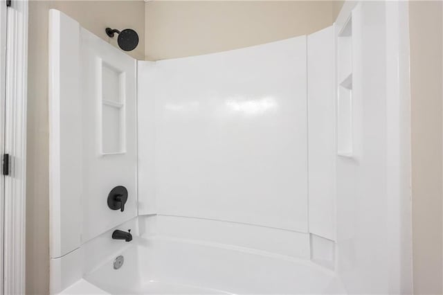 bathroom featuring shower / washtub combination