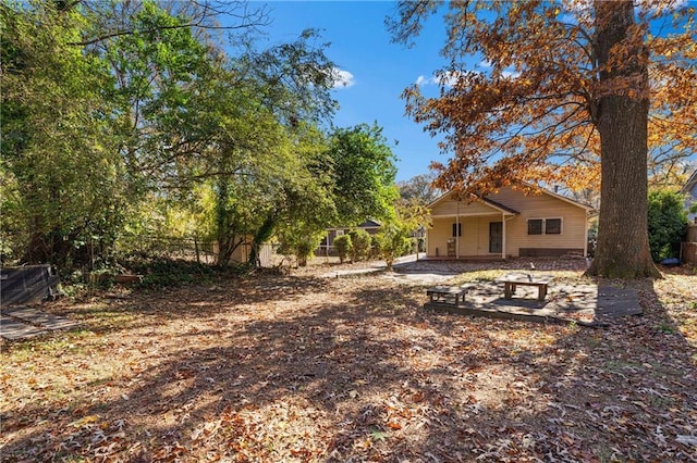 view of yard with a patio