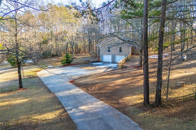 view of yard featuring a garage