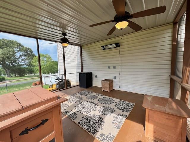 19 Magnolia Ct NE, Rydal, GA 30171 - sunroom featuring a ceiling fan