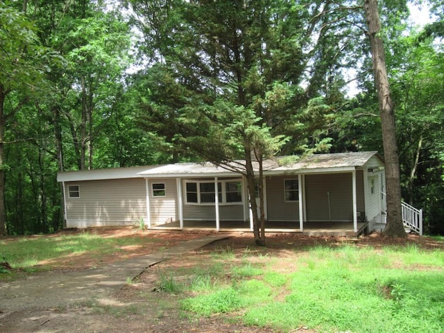 1779 New Bridge Rd, Cleveland, GA 30528 - back of house with a porch