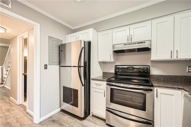 kitchen with visible vents, ornamental molding, stainless steel appliances, under cabinet range hood, and white cabinetry