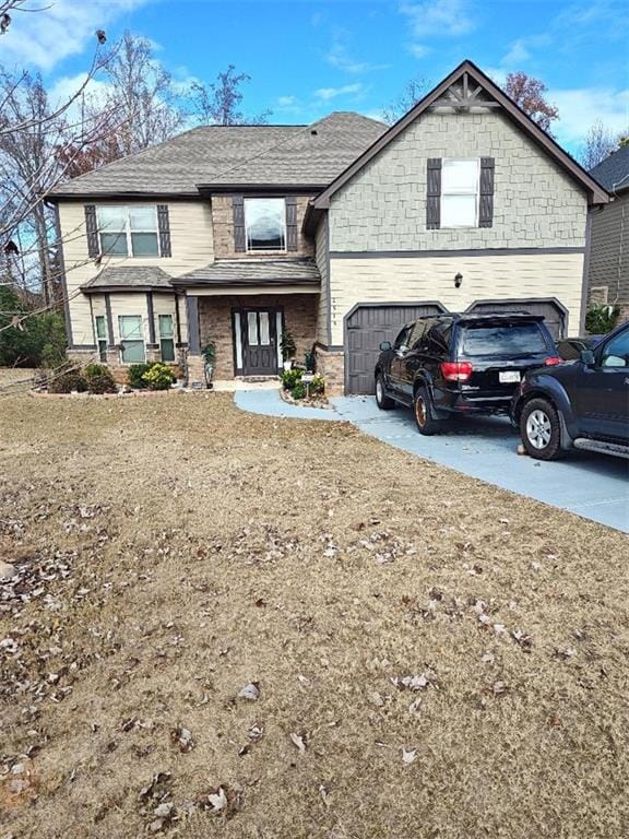 view of front facade with a garage