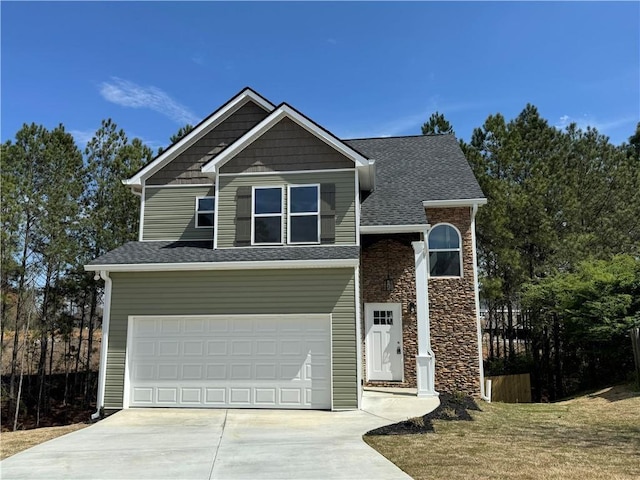 view of front facade featuring a garage