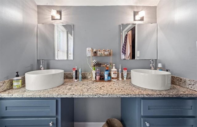 1649 Beecher St SW, Atlanta, GA 30310 - full bathroom featuring double vanity