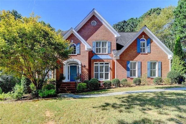 view of front of house with a front yard