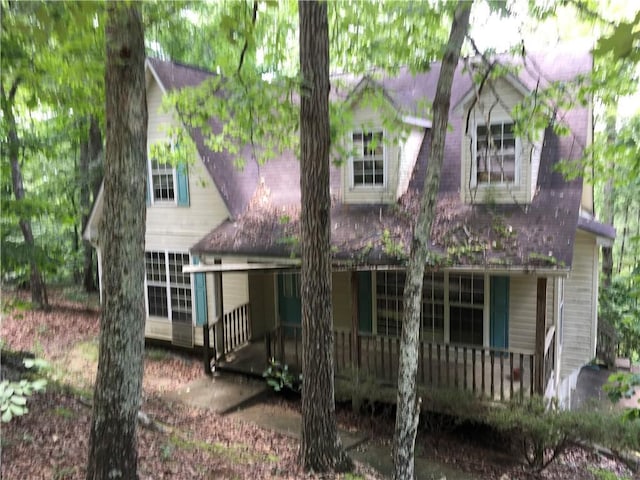 76 Mission Ridge Dr SW, Cartersville, GA 30120 - back of property featuring a porch