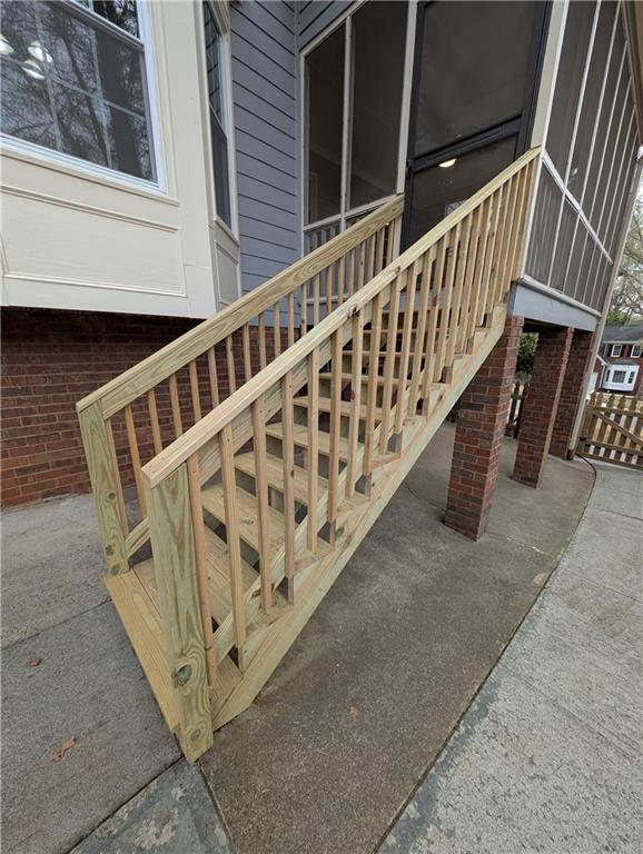 5659 Brookstone Dr NW, Acworth, GA 30101 - view of stairway