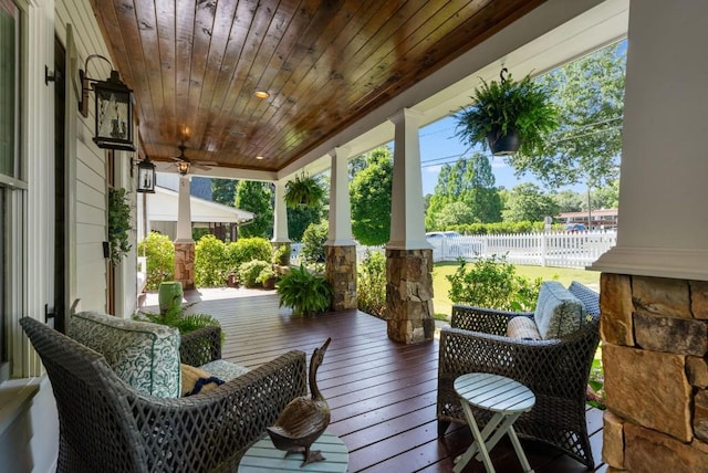 view of patio / terrace with covered porch