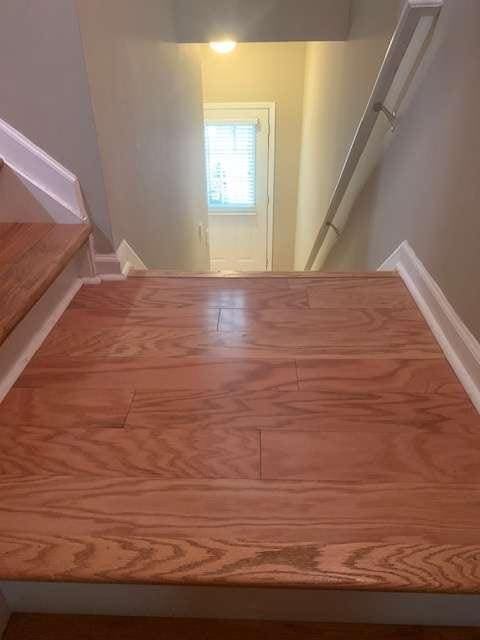 2253 Dillard Xing, Tucker, GA 30084 - stairway with baseboards