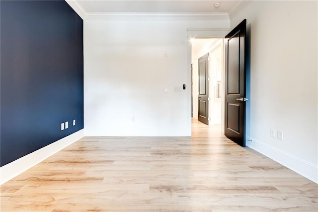 625 Piedmont Ave NE Unit 2004, Atlanta, GA 30308 - unfurnished room featuring crown molding, wood finished floors, and baseboards