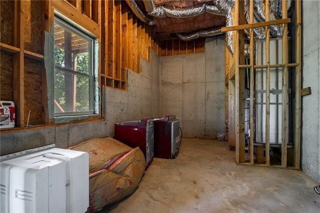 bedroom featuring carpet and ceiling fan