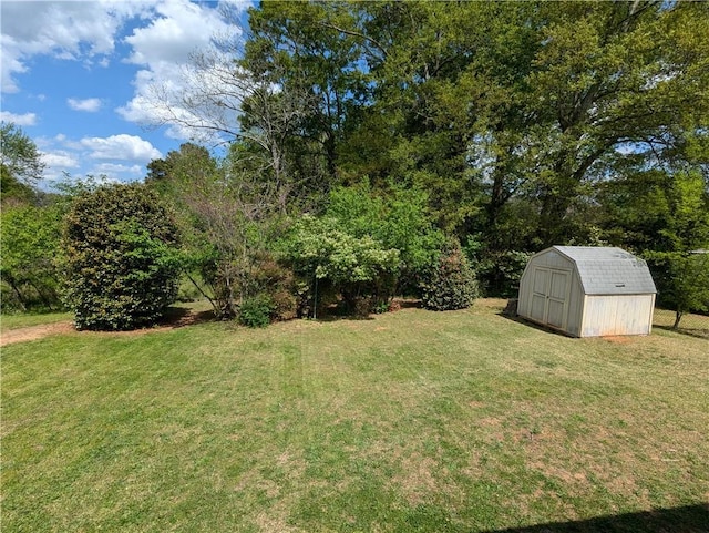 155 Cone Dr, Athens, GA 30601 - unfurnished room featuring dark wood-style flooring, baseboards, and a ceiling fan