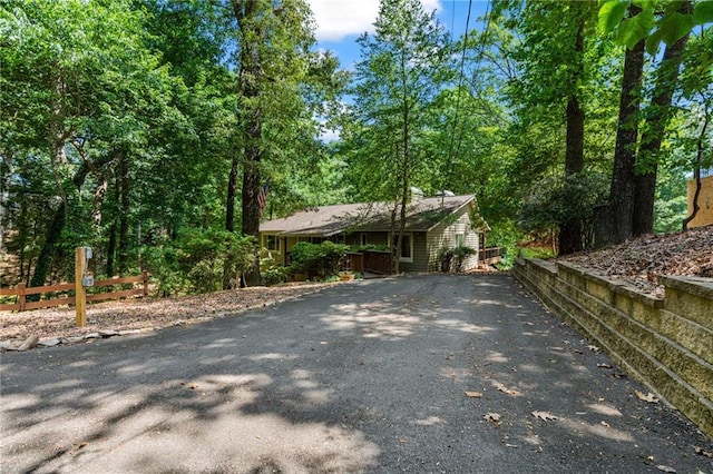 7875 Robin Rd, Cumming, GA 30041 - view of front facade with driveway