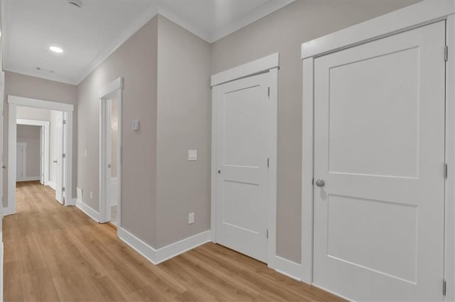 33 Cedar Gate Ln, Kingston, GA 30145 - hall featuring light wood-type flooring, baseboards, ornamental molding, and recessed lighting