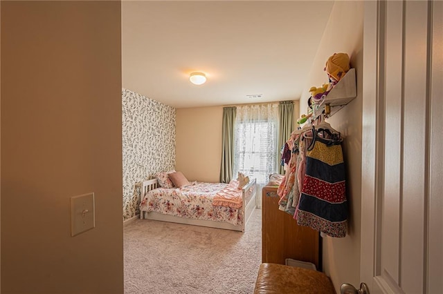 305 Thimbleberry Dr, Dawsonville, GA 30534 - carpeted bedroom with wallpapered walls