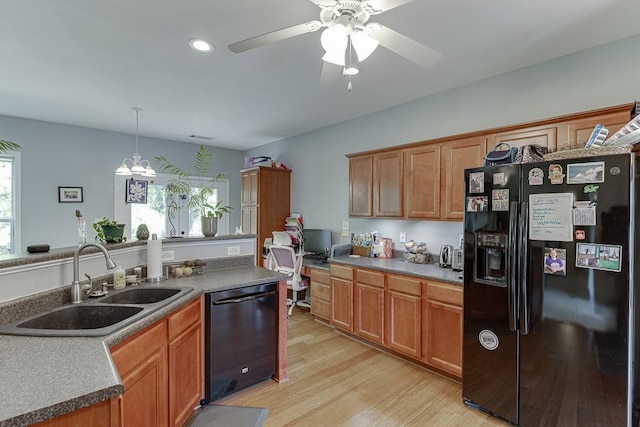 kitchen featuring black appliances, a sink, healthy amount of natural light, a ceiling fan, and recessed lighting