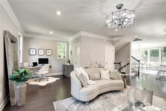 living room featuring crown molding, a chandelier, and hardwood / wood-style floors