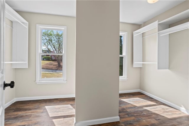 410 Hickory Fairway Ct, Woodstock, GA 30188 - foyer entrance featuring wood finished floors and baseboards