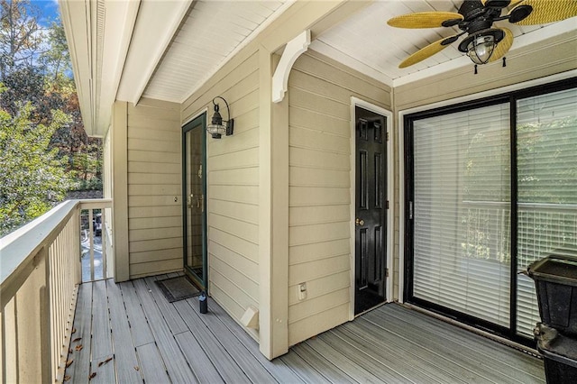 deck with ceiling fan