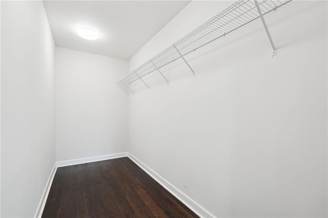 912 Ira St SW, Atlanta, GA 30310 - walk in closet featuring dark wood-style flooring