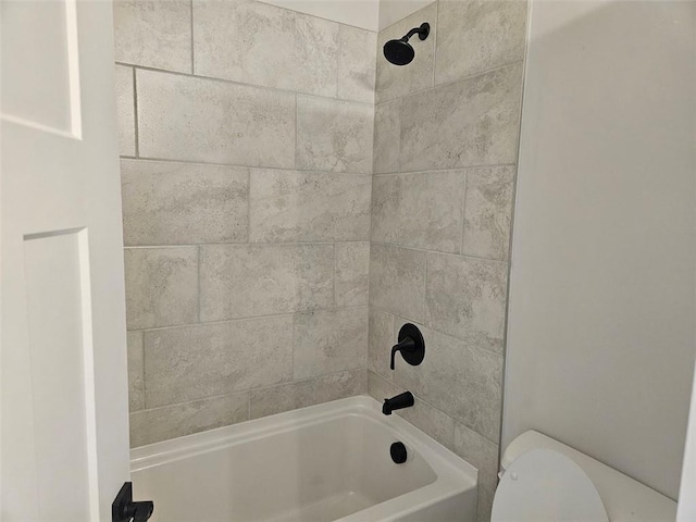 195 Silvercrest Dr, Acworth, GA 30101 - bathroom featuring toilet and tub / shower combination