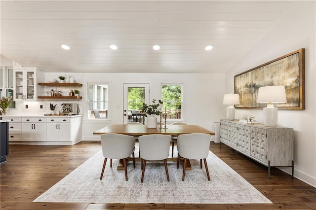 221 Brooke Dr, Alpharetta, GA 30009 - dining space featuring dark wood finished floors, baseboards, and recessed lighting