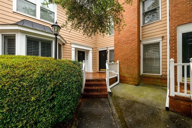 7500 Roswell Rd Unit 18, Sandy Springs, GA 30350 - entrance to property featuring brick siding