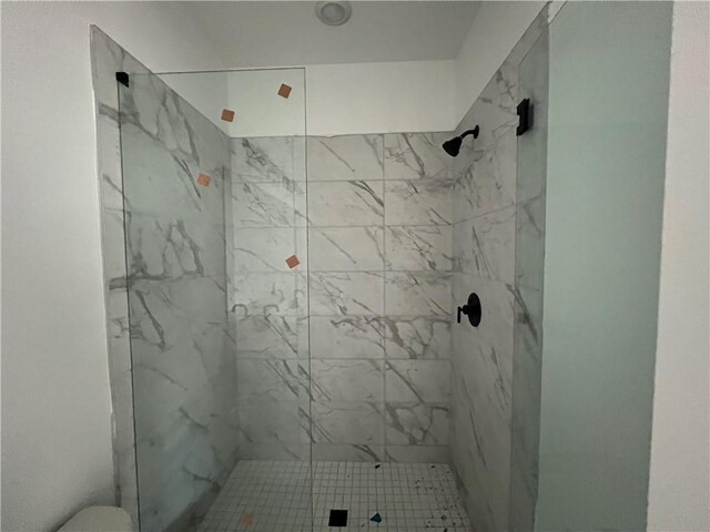 1714 Gunnin Trce NW, Atlanta, GA 30318 - bathroom with a marble finish shower and toilet