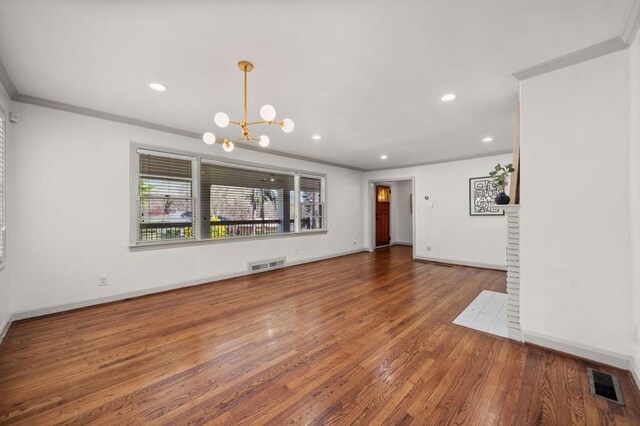 1286 Calhoun Ter SW, Atlanta, GA 30314 - interior space featuring visible vents, crown molding, and a chandelier