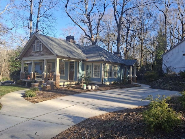 view of front of home featuring covered porch