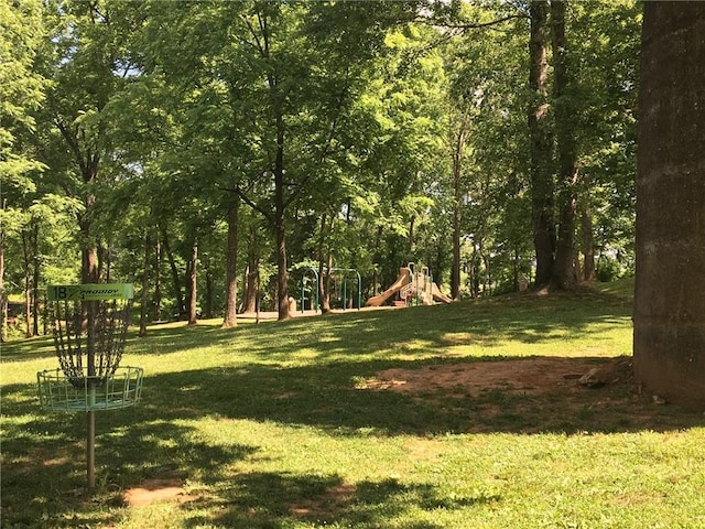 747 Dill Ave SW, Atlanta, GA 30310 - view of grassy yard