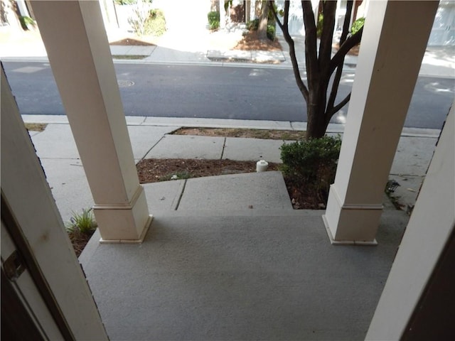 2199 Landing Walk Dr, Duluth, GA 30097 - view of patio